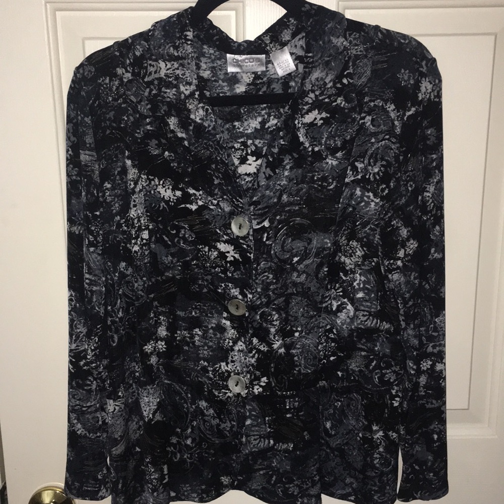 Chico’s travelers collection button up blazer